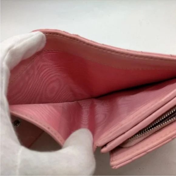 Gucci Marmont Small Wallet in Pale Pink - Picture 7 of 9